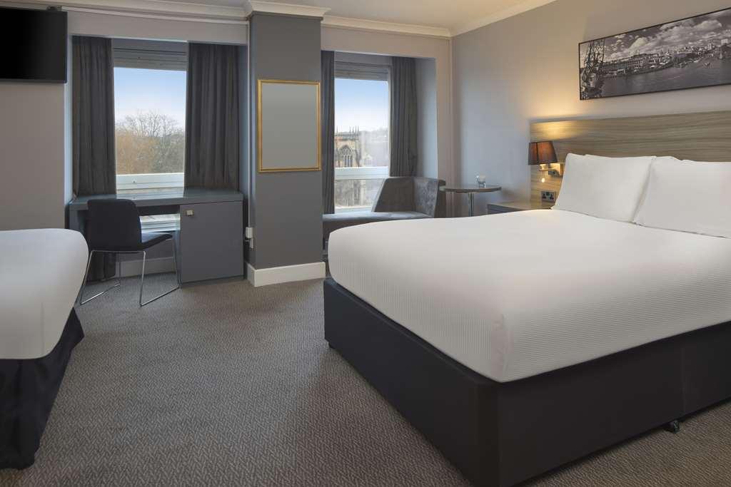 Doubletree By Hilton Bristol City Centre Room photo